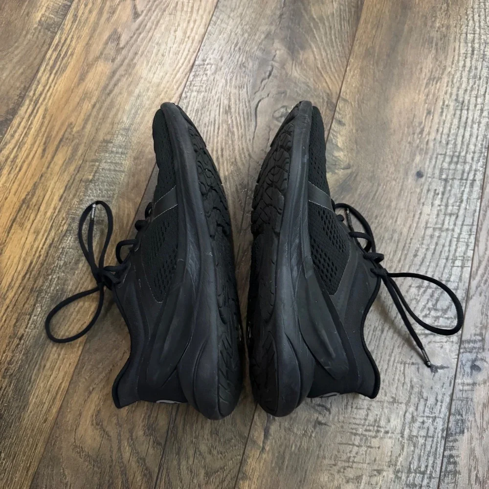 Lululemon Blissfeel Run Women's 7 Running Shoes‎ Triple Black Athletic Sneakers